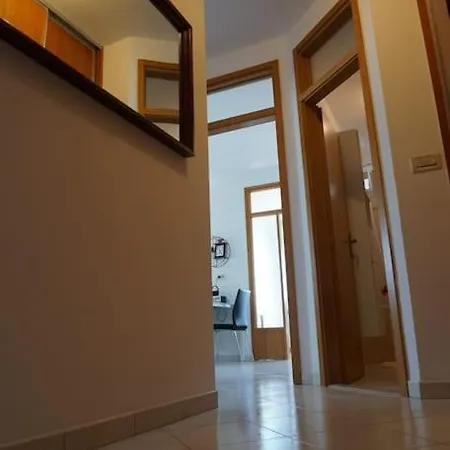 דירה Pe-la Center